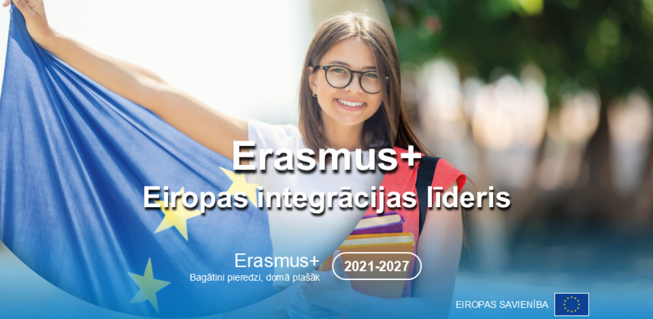 Jauniete tur rokās Eiropas Savienības karogu