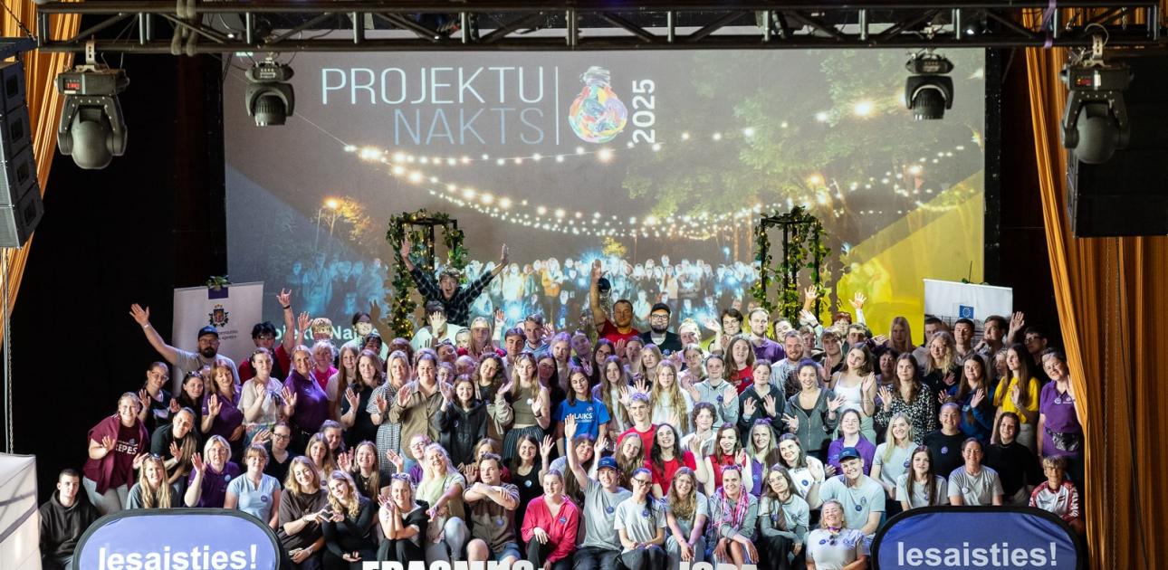 Klātesoši, drosmīgi un gatavi sasniegt mērķus – jaunieši pauž savas idejas “Projektu naktī 2025”