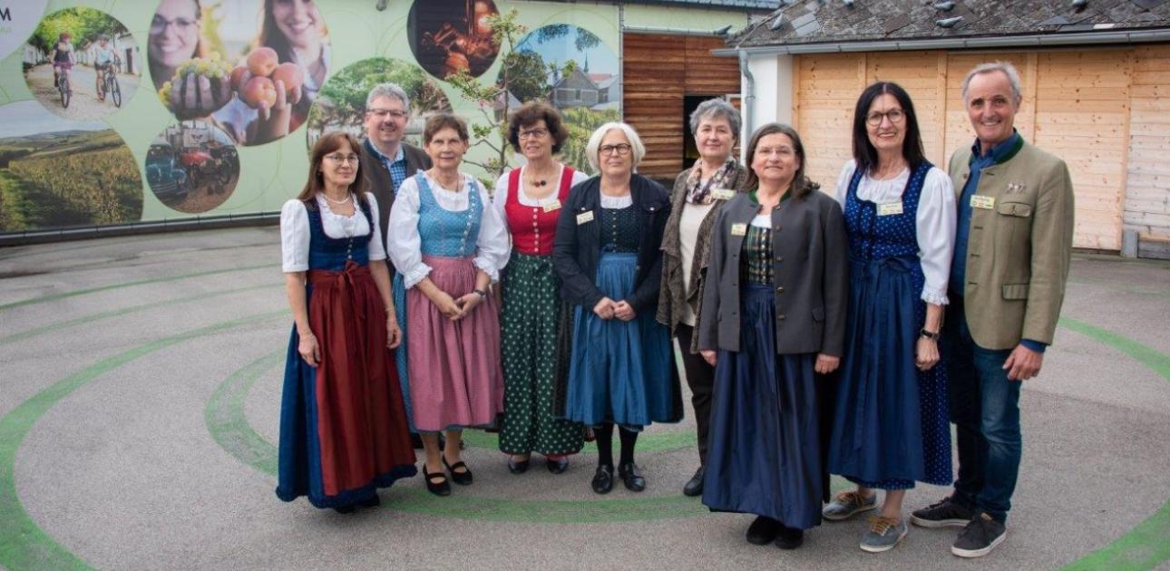 Erasmus+ projekta Kultūras mantojuma loma un iespējas starppaaudžu izglītībādalībnieki 