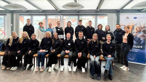 Skolēnu grupa, Erasmus+